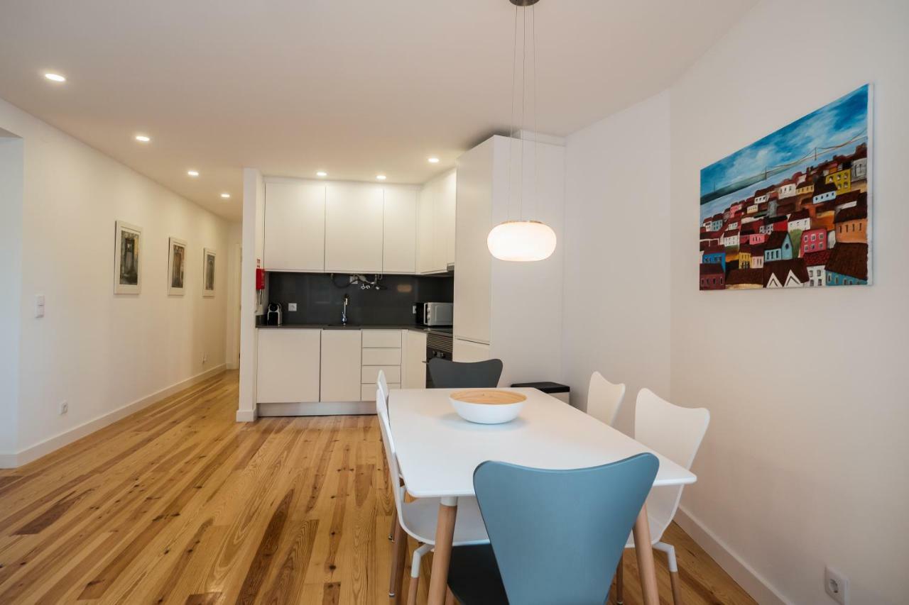 Sunshine House - Exclusive Apartment - Home By The Castle Lisboa Eksteriør bilde