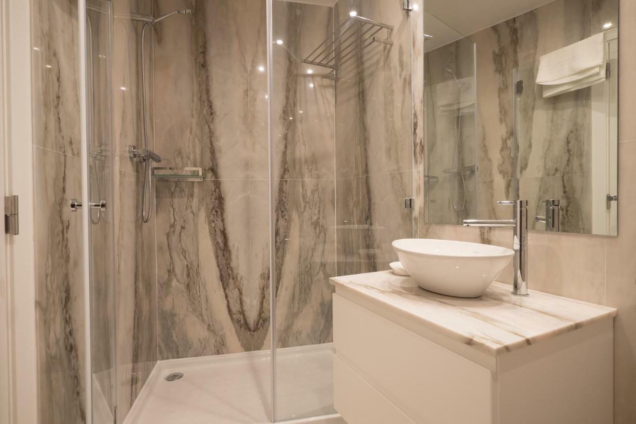 Sunshine House - Exclusive Apartment - Home By The Castle Lisboa Eksteriør bilde